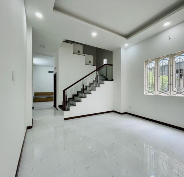 VIP NHÀ ĐẸP 4 TẦNG, NGUYỄN THÁI SƠN 40M2 NHỈNH 3TỶ