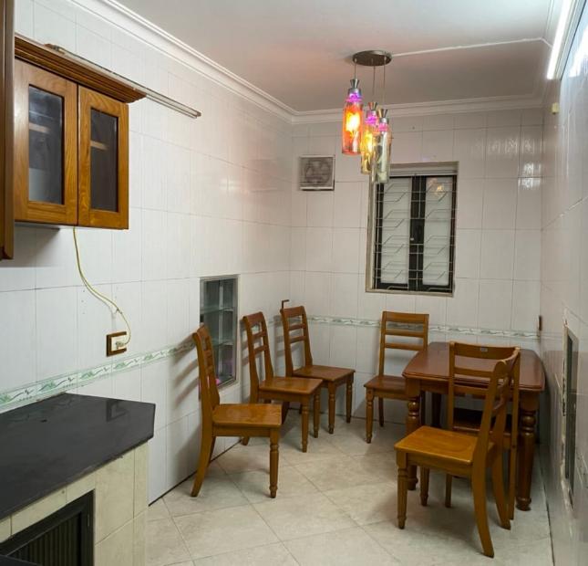 Bán nhà riêng phố Đội Cấn, Ba Đình, gần phố, 3 tầng 31 m2 giá 3.1 tỷ