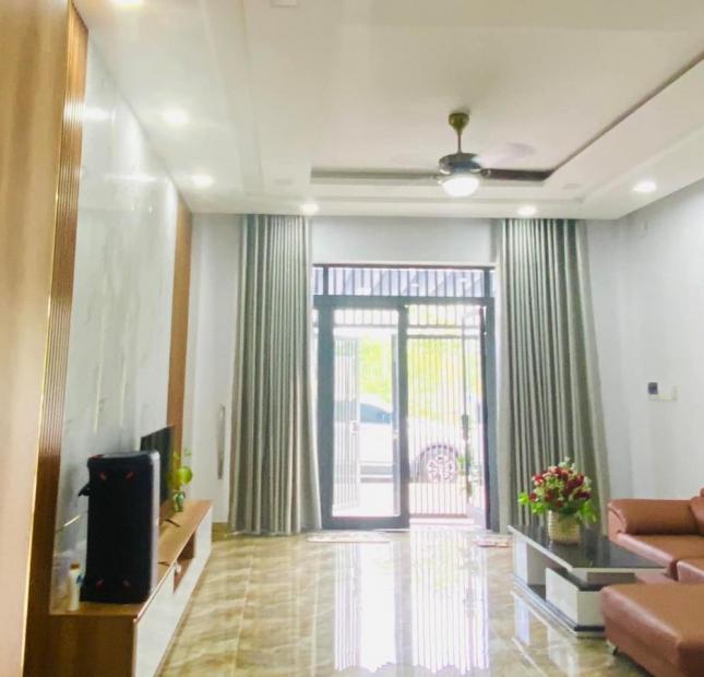 CẦN CHO THUÊ NHÀ NGUYÊN CĂN MẶT TIỀN ĐƯỜNG 7M5 RỘNG RÃI ĐẬU OTO THOẢI MÁI TẠI ĐÀ NẴNG.