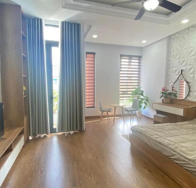 CẦN CHO THUÊ NHÀ NGUYÊN CĂN MẶT TIỀN ĐƯỜNG 7M5 RỘNG RÃI ĐẬU OTO THOẢI MÁI TẠI ĐÀ NẴNG.