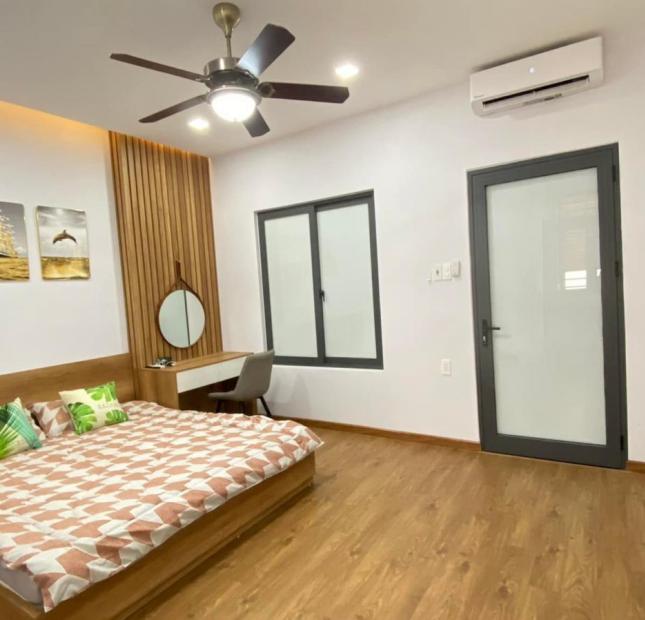 CẦN CHO THUÊ NHÀ NGUYÊN CĂN MẶT TIỀN ĐƯỜNG 7M5 RỘNG RÃI ĐẬU OTO THOẢI MÁI TẠI ĐÀ NẴNG.