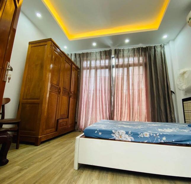 Bán nhà riêng tại Đường Bạch Thái Bưởi, Hà Đông,  Hà Nội diện tích 43m2  giá 5.7 Tỷ lh 0333846866