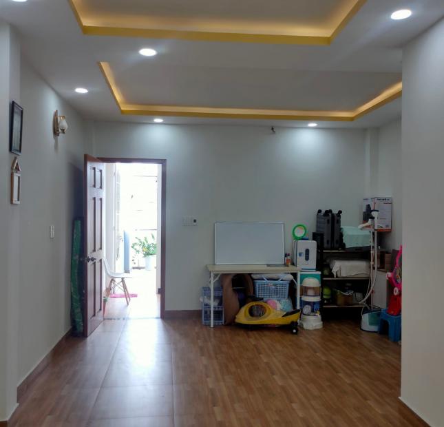 Nhà ĐẸP HIẾM HXH Nguyễn Văn Công 66m2 (4.5 x 15m) 4 Tầng chỉ 8tỷ