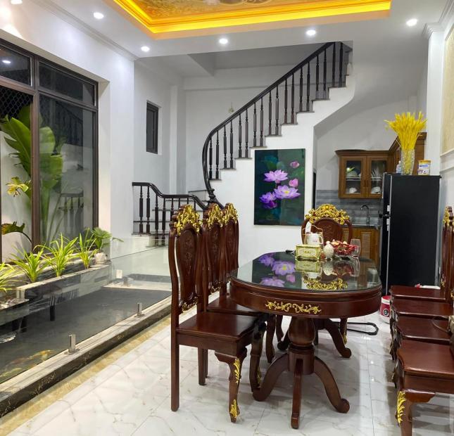 2.2 tỷ sở hữu ngay nhà 35m2 5 tầng phố Hoàng Ngân, Lê Văn Lương