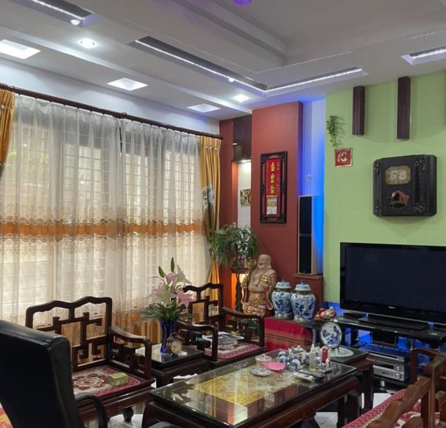 Hiếm : Phân Lô Huỳnh Thúc Kháng - Đống Đa Kinh Doanh Ô Tô DT 58m2 5 tầng Giá 24 tỷ.