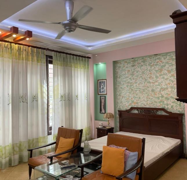 Hiếm : Phân Lô Huỳnh Thúc Kháng - Đống Đa Kinh Doanh Ô Tô DT 58m2 5 tầng Giá 24 tỷ.