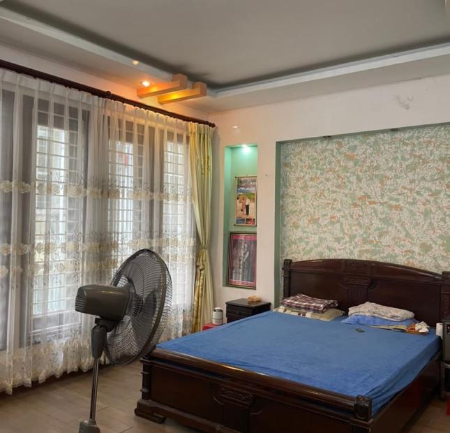 Hiếm : Phân Lô Huỳnh Thúc Kháng - Đống Đa Kinh Doanh Ô Tô DT 58m2 5 tầng Giá 24 tỷ.