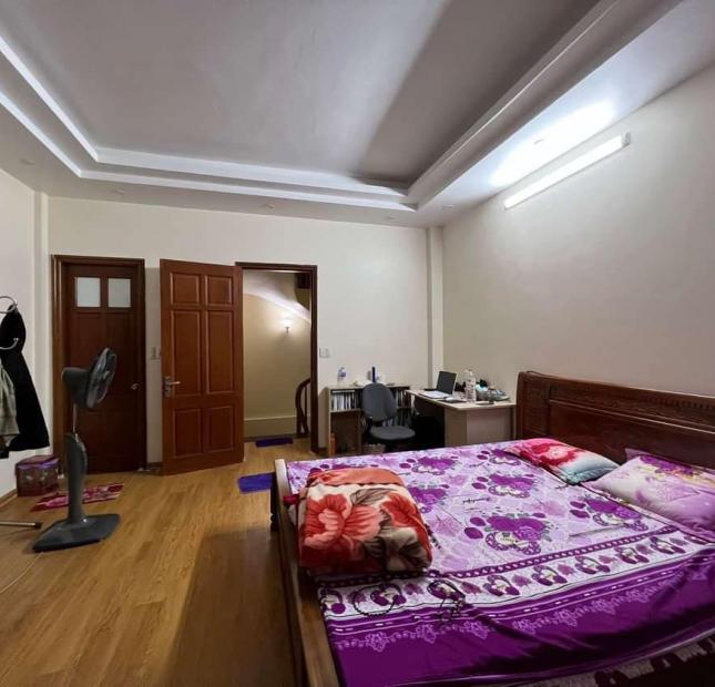 Bán nhà riêng phố Vân Hồ - Nguyễn Đình Chiều 30m giá 3.9 tỷ