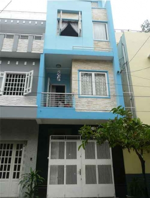 Bán nhà mặt tiền Nguyễn Tri Phương. Nhà 2 lầu, công nhận 75m2, đoạn vỉa hè rộng
