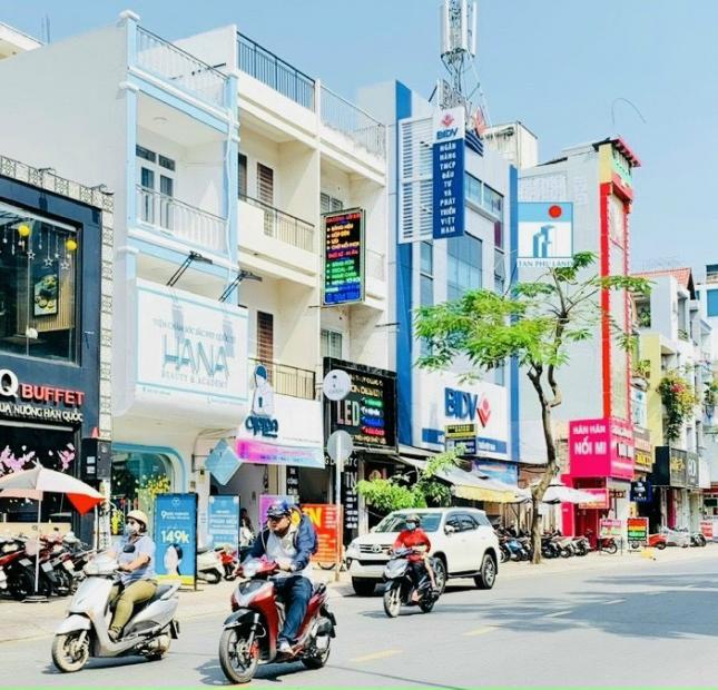 Chính chủ cần bán gấp căn nhà mặt tiền đường Lý Thường Kiệt, gần Nguyễn Chí Thanh Phường 7 Quận 10,