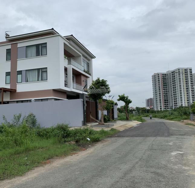 Bán đất nền biệt thự tại án tại Dự án KDC Phú Nhuận - Phước Long B, Quận 9, diện tích 270m2 giá 75 Triệu/m²