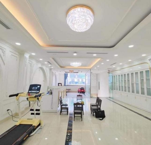 BÁN KS PHỐ LẠC LONG QUÂN 80m 9 tầng giá 555tr/m