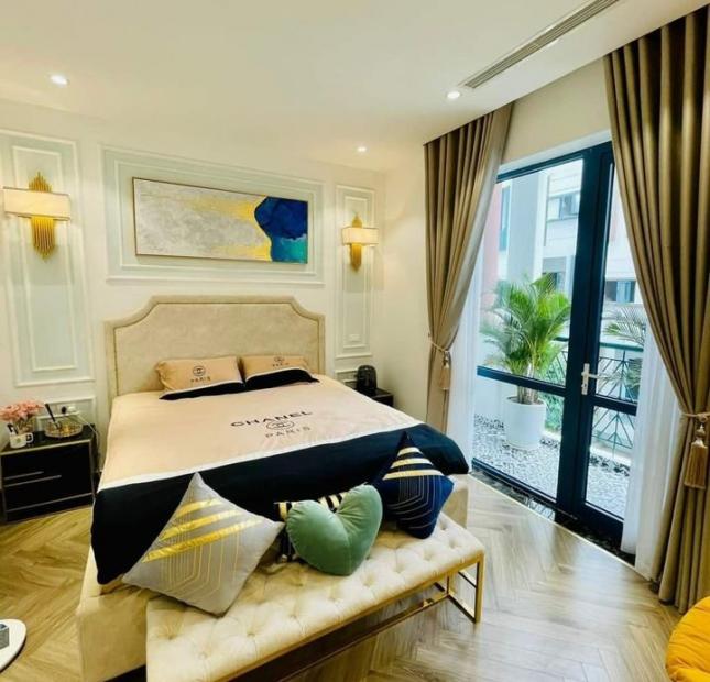 Chung cư CC Tràng An Complex - Số 1 Phùng Chí Kiên 4.89 tỷ, 94m2