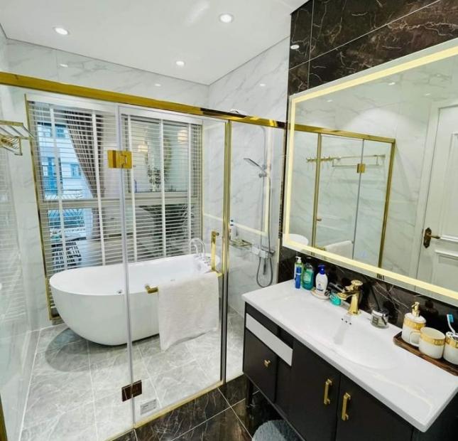 Chung cư CC Tràng An Complex - Số 1 Phùng Chí Kiên 4.89 tỷ, 94m2