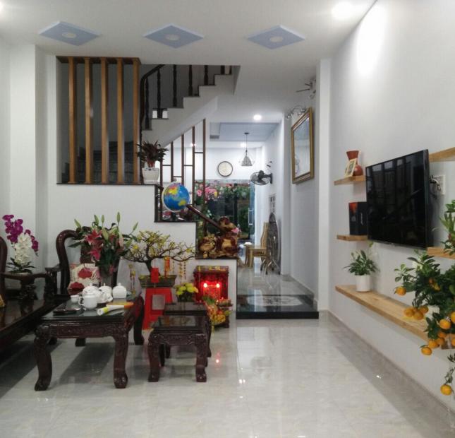 Bán nhà hẻm đường số 17, P.Tân Thuận Tây, Quận 7