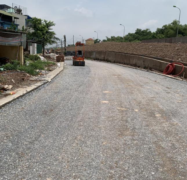 Chính chủ nhờ Bán GẤP Đất Kẻ Tạnh, ngõ ô tô, 10m ra ô tô tránh, DT 31m, MT 4.2, nhỉnh 2 tỷ