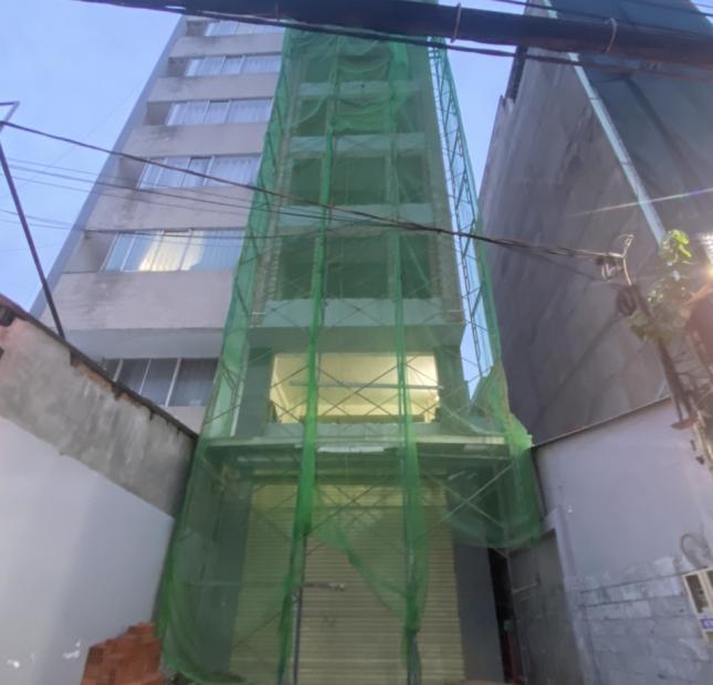 Cho thuê Building cực RẺ 150tr Đ. Nguyễn Xí Bình Thạnh 5.5*30m Hầm 9 Lầu TM.