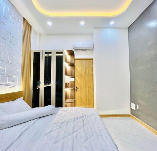 CỰC HIẾM! Bán Gấp Nhà 4 Tầng Mới Đẹp HXH CMT8, Q3, 46m2 (3.8x12m), 7.7 Tỷ