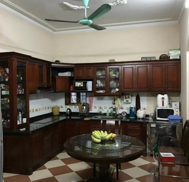 Bán nhà Hoàng Cầu, Đống Đa, ngõ ô tô  tránh,sát vườn hoa,bệnh viện, 5 tầng, 67m2  giá 13,6 Tỷ