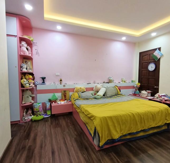 BÁN NHÀ YÊN LẠC, HAI BÀ TRƯNG, 10M RA MẶT PHỐ, THOÁNG, Ở NGAY. 50M2, 4T, 4.65 TỶ, LH 0942623523