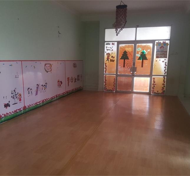 Cho thuê nhà mặt tiền 1 trệt 1 lầu đường 30/4, TP Vũng Tàu sạch sẽ