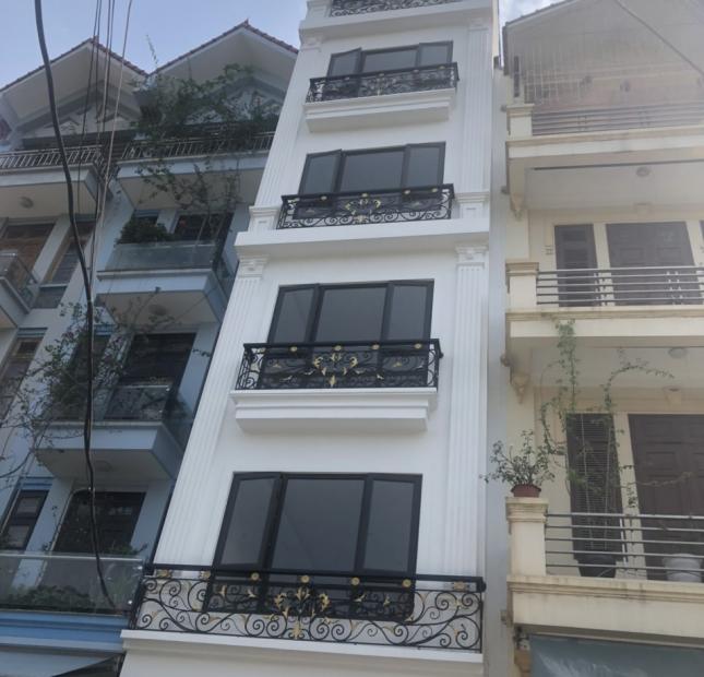 Bán nhà riêng 61 Đường Lê Văn Lương 64m2 x 7 t kd ngõ 10m giá 15.9 tỷ 