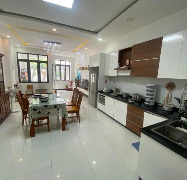 Bán nhà đường Âu Cơ hẻm 6m cách Mặt tiền chỉ 1 căn  