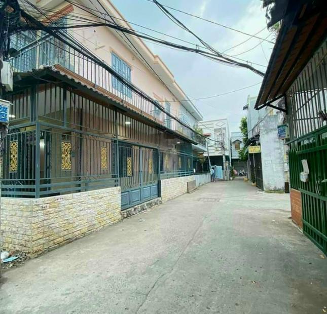 Bán nhà góc 2 mặt tiền hẻm Huỳnh Tấn Phát, Nhà Bè, DT 5,5x13m. Giá 4,3 tỷ