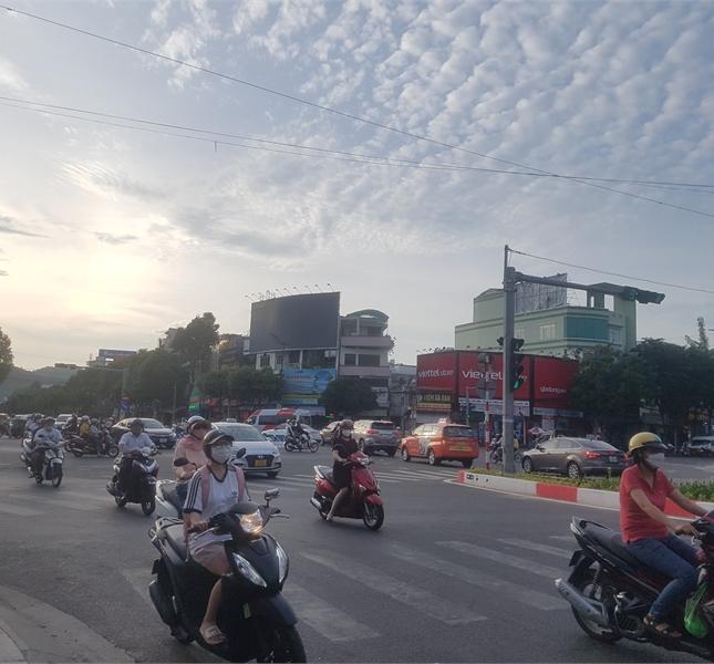 Cho thuê mặt bằng 300m2 ngã 5 Lê Hồng Phong, Vũng Tàu