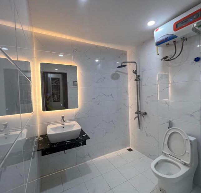 Bán nhà Ba Đình, ngõ 6 Đội Nhân giá 3.1 tỷ, 25m x4T, SĐCC
