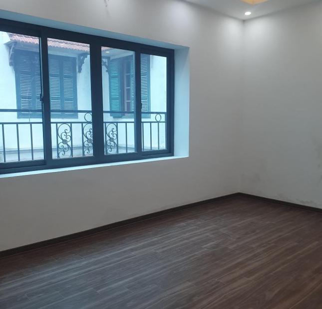 Phân lô,2 Thoáng, OTO, An ninh, Kinh Doanh tại Đường Láng,60m2, 6.6 tý