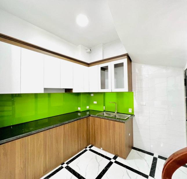 Phân lô,2 Thoáng, OTO, An ninh, Kinh Doanh tại Đường Láng,60m2, 6.6 tý