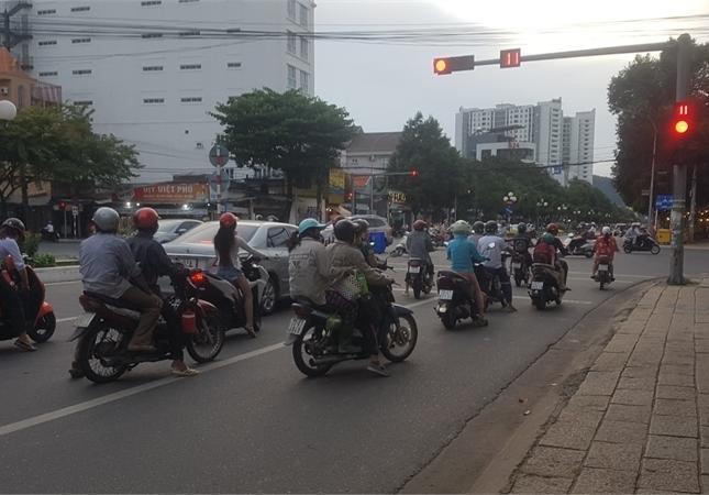 Cho thuê mặt bằng góc ngã 4 Trương Công Định, Vũng Tàu