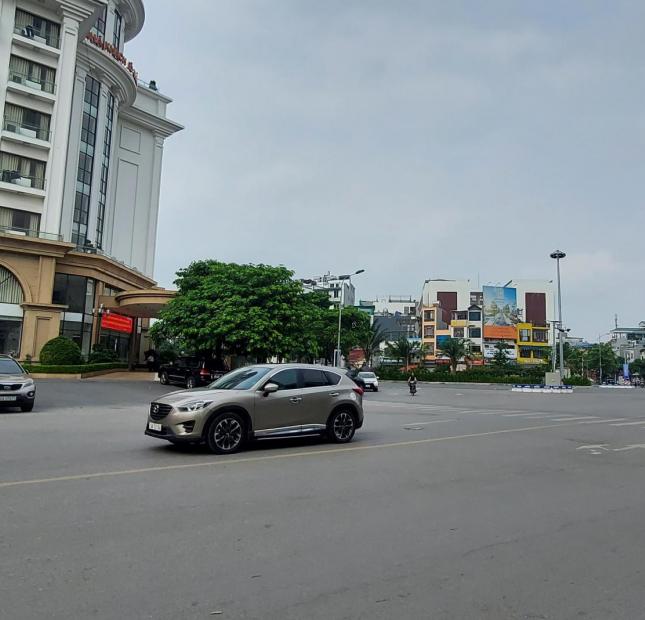 Bán nhà gần mặt Hồ Tây, gần ngã tư đường Văn Cao, Kinh Doanh 65m2 giá 16 tỷ