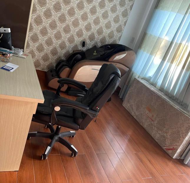 Bán nhà NGỘP Bank HXH 5 tầng, 65m2(4.5x14.5) Quang Trung, ngay Mercedes, 7.5 tỷ.