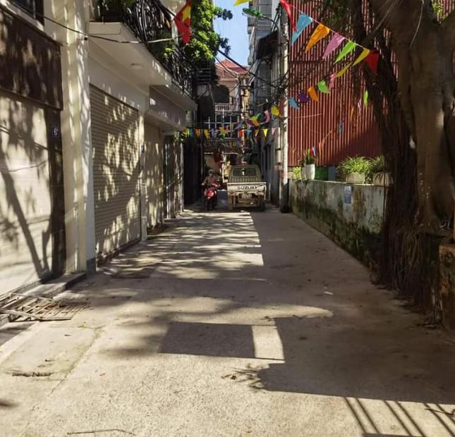 Bán nhà đẹp 4tầng ngõ ôtô tránh, đỗ cửa nhỉnh 3tỷ phố Võ Chí Công Cầu Giấy
