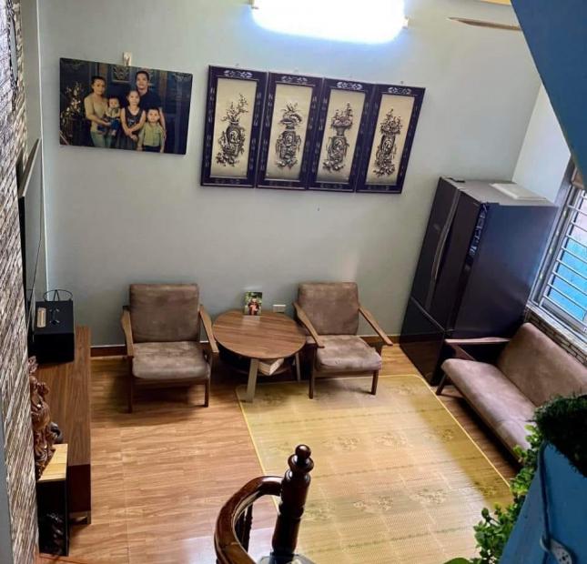 Bán nhà đẹp 4tầng ngõ ôtô tránh, đỗ cửa nhỉnh 3tỷ phố Võ Chí Công Cầu Giấy