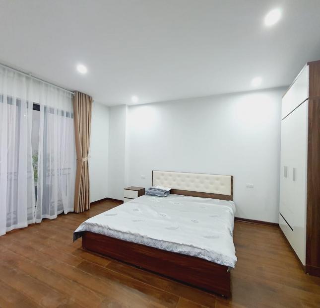 Nhỉnh 5 tỷ-Phân lô-Ô tô -Bán nhà Hồ Đắc Di 40m2, 6 tầng, MT 5m