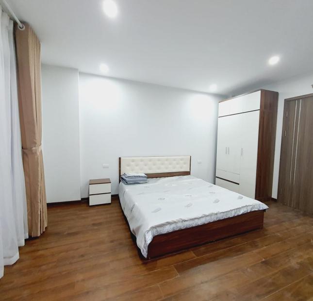 Bán đất vàng phân lô Thái Hà tặng nhà 6 tầng, KD, oto, 35 m2,5.9 tỷ