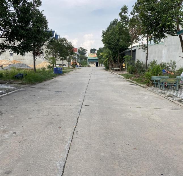 kinh doanh nhà hàng trên sài gòn thiếu vốn nên bán 16 phòng trọ và 600m2 đất chỉ 800tr