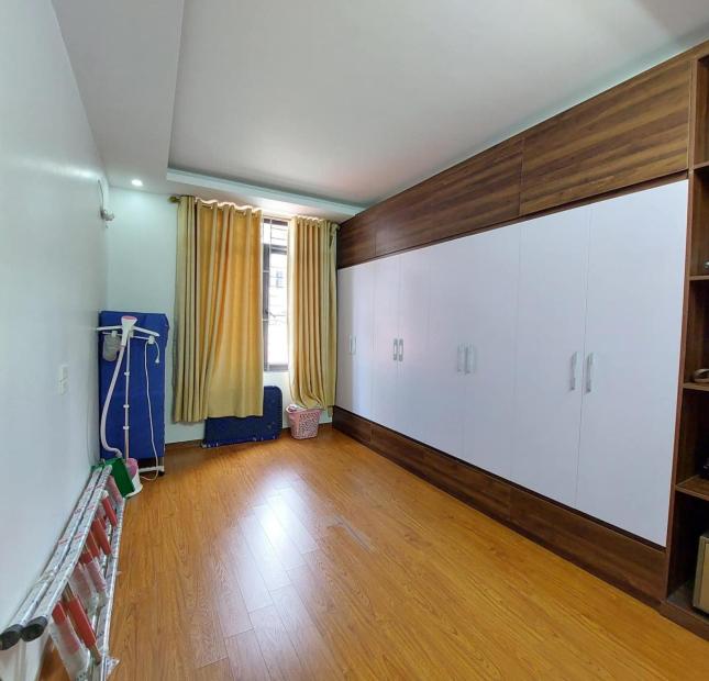 Mặt phố Chùa Bộc, Đống Đa 95m2, MT 5m mặt phố kinh đô thời trang nhỉnh 36 tỷ,