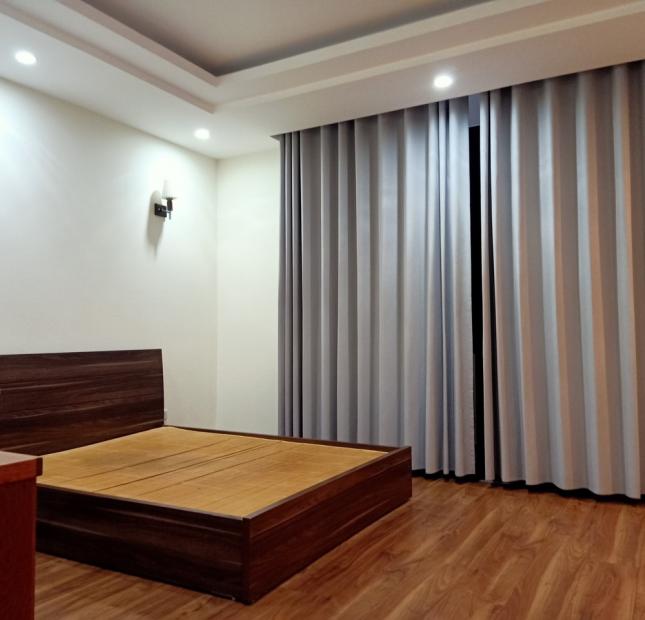 Bán nhà cạnh chợ Hà Đông, 40m2 5 tầng ngõ thông ô tô đỗ cửa giá 4.5 tỷ