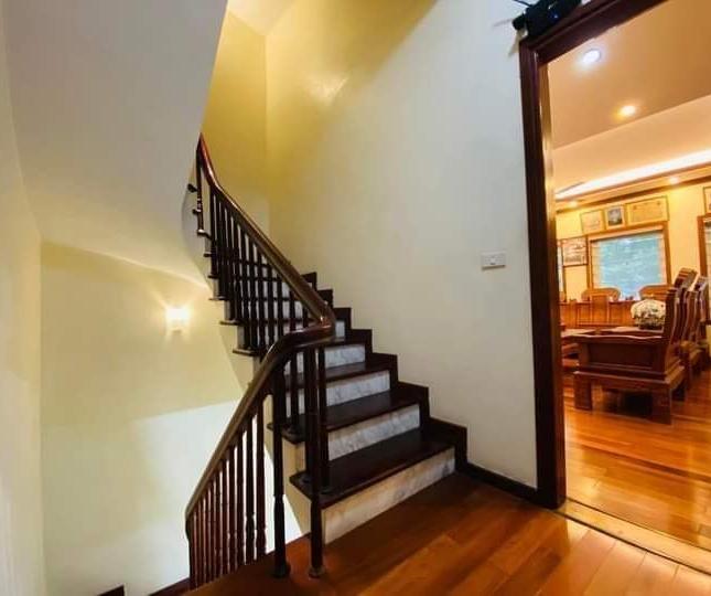 Cần bán nhà Khu vực Tây Hồ Phân Lô, Ô tô tránh Nguyễn Hoàng Tôn 78m2, giá 15 tỷ