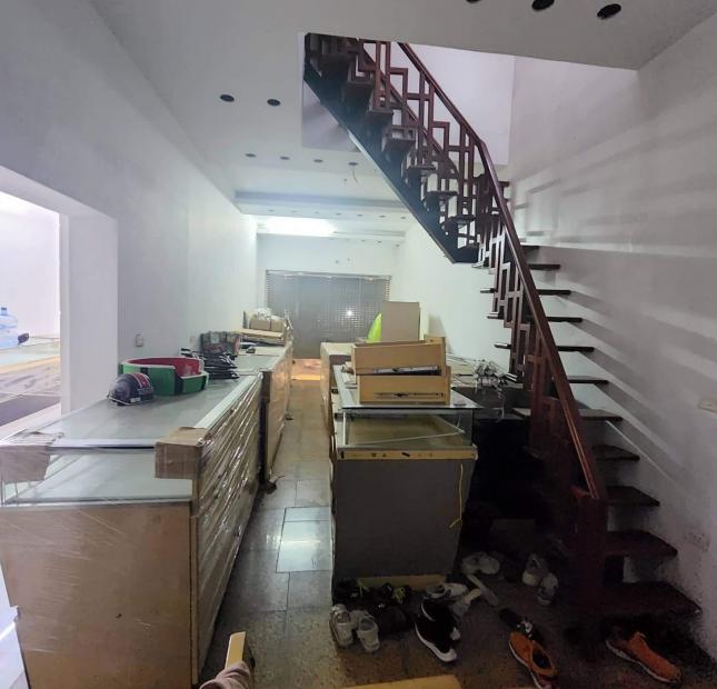 Mặt phố Tôn Đức Thắng, LÔ GÓC,Mặt Tiền Khủng gần 8m, 72m2, 35 tỷ