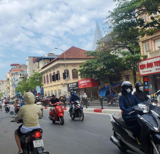 Mặt phố Tôn Đức Thắng, LÔ GÓC,Mặt Tiền Khủng gần 8m, 72m2, 35 tỷ