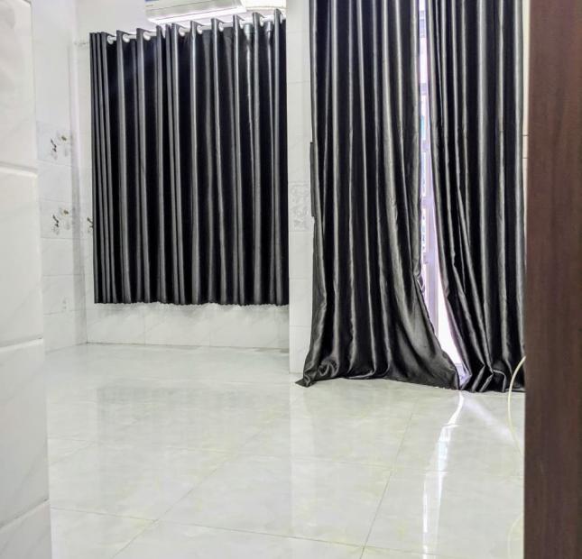 Nhà Bán Quận 11, HẺM XE TĂNG, 70m2, 9 TỶ HẠ CÒN 7 TỶ, RẺ BẤT NGỜ, 6 Phòng