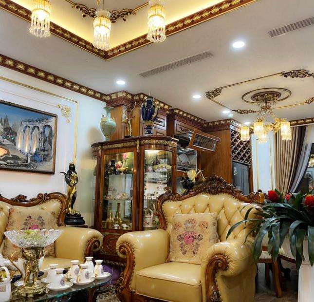 SIÊU HIẾM GOLDEN PARK 102M2 TẶNG NỘI THẤT CỔ CHÂU ÂU NHỈNH 5 TỶ