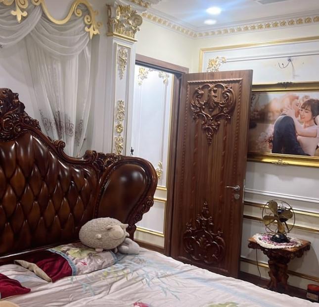 SIÊU HIẾM GOLDEN PARK 102M2 TẶNG NỘI THẤT CỔ CHÂU ÂU NHỈNH 5 TỶ