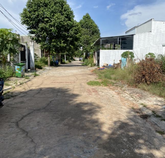 Chuyển nhà tôi bán gấp đất 300m & nhà cấp 4 rất đẹp, ngay trường mầm non, chợ tp