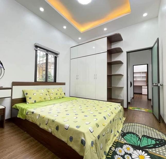 MỘT NHÀ RA PHỐ CẠNH VƯƠNG THỪA VŨ THANH XUÂN 40M2X 6 TẦNG CHỈ 6,6 Tỷ 